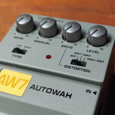 Ibanez AW7 Autowah [NOS - New Old Stock, with Box and Manual] 2002 - 2005 - Grey Silver image 9