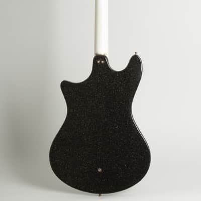 Wandre  Twist Semi-Hollow Body Electric Guitar (1962), hard shell case. image 2