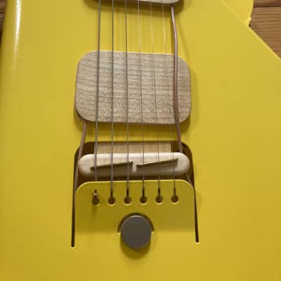 Verso Cosmo 2021 Yellow image 2