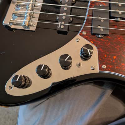 Sadowsky Sadowsky MetroExpress 21-Fret Hybrid PJ 5-string Bass 2025 - Piano Black image 6