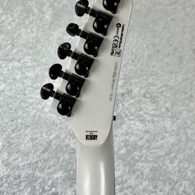 LTD DELUXE RANDOM STAR RS-1000 GUITAR / PEARL WHITE image 2