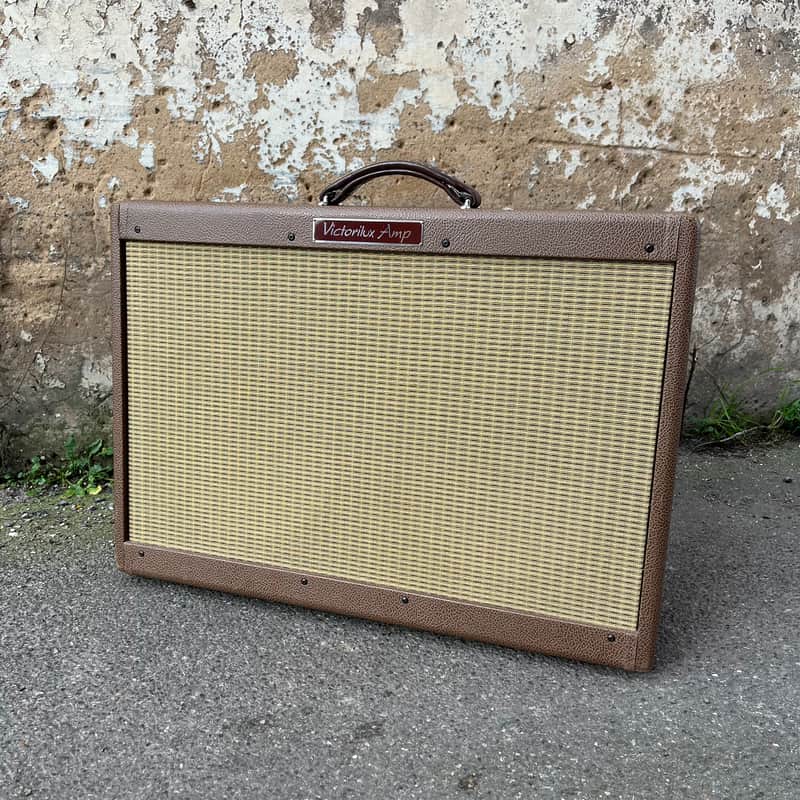 Victoria Victorilux EL84 2x12 Combo image 1