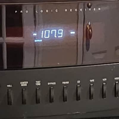 RCA RCA RV-9978A is a vintage home theater stereo receiver 90s  - Black image 2