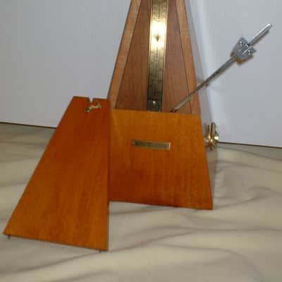 Fully Restored Vintage Seth Thomas Metronome No 7 Mid 1960s Honey Maple, Serviced, Solid Brass Trim image 7