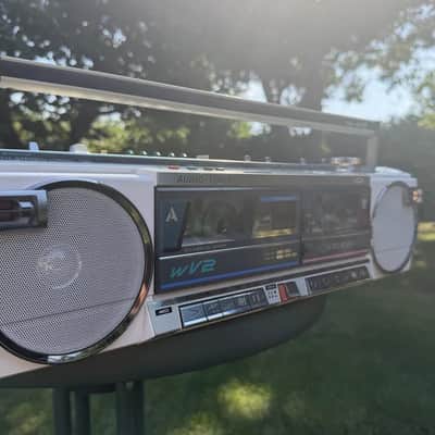 Sanyo MR-WV2(W) Rare Vintage Boombox Working Stereo Radio Cassette Warranty image 16