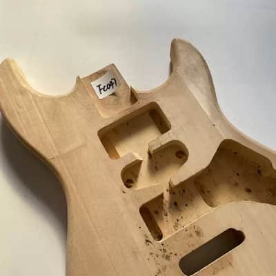 ST model vibrato electric guitar body - DIY unfinished product - dual single dual pickups - solid wood image 2
