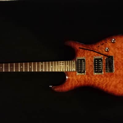 Fender Showmaster / Strat,   Neck Thru, 24 fret, with Case, Lock Tuners, Floating Bridge, image 1