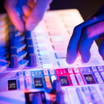Arturia BeatStep Pro Drum Machine Step Sequencer image 4