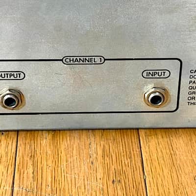 Ashly Blueface Model SC-66A Vintage 4-Band Stereo Parametric Equalizer, 3 Rack Space. Very Good Condition Bild 10