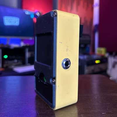 Joyo JF-09 Tremolo 2010s - Yellow image 3