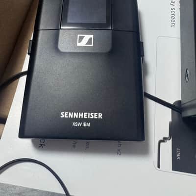 Sennheiser XSW-B IEM Set - Digital Band 2.4 GHz 2022 - Present - Black image 5