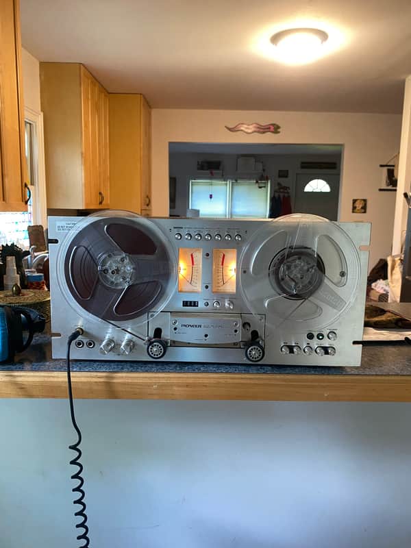 Pioneer RT-707 4-Track Stereo Reel-to-Reel Tape Deck 1977 - 1984 - Silver image 1