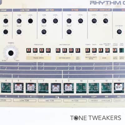 Roland TR-909 Rhythm Composer Drum Machine BAD SHAPE For Parts / Repair READ 1st image 12