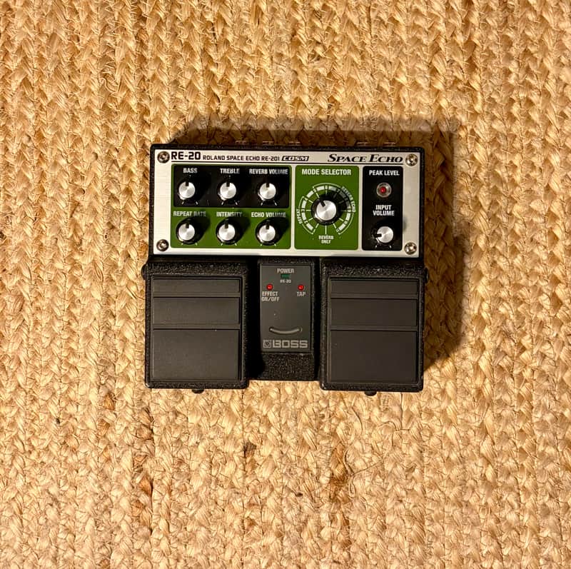 Boss RE-20 Space Echo