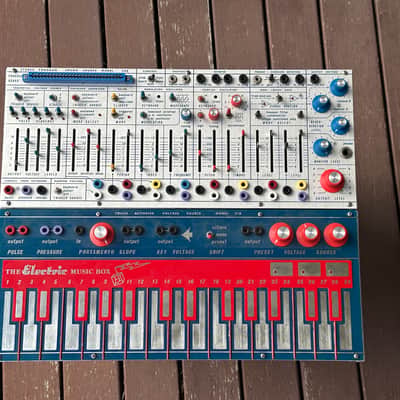 Music Easel R with cool history - original prototype! image 1