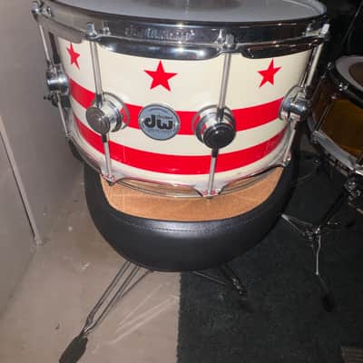 DW 14" x 7" Collector's Series Pure Maple Snare Drum - D.C. Flag Lacquer With Chrome Hardware - Washington D.C. Flag image 2