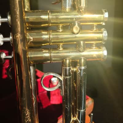 1952 York Master FeatherTouch Trumpet – Excellent Condition – Recently Serviced – Includes Original FeatherTouch Parts (Partial) image 8
