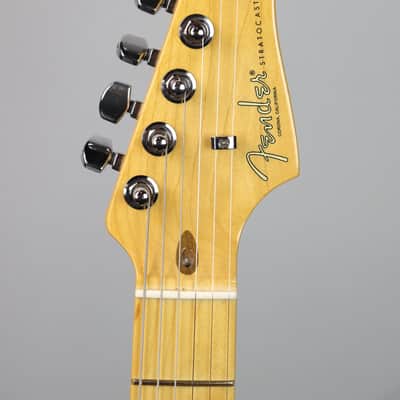 Fender American Professional II Stratocaster MN 3-Color Sunburst image 4