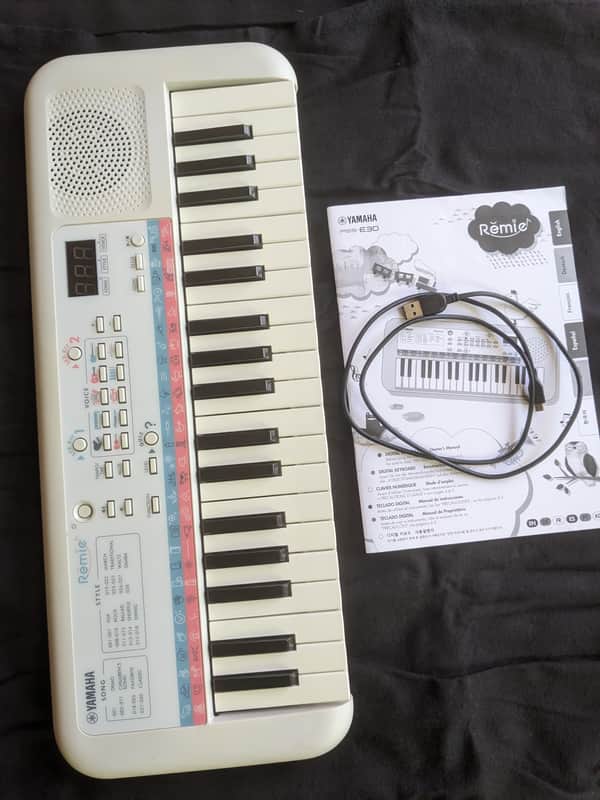 Yamaha Remie PSS-E30 37-Key Mini Keyboard 2020 - Present - White image 1