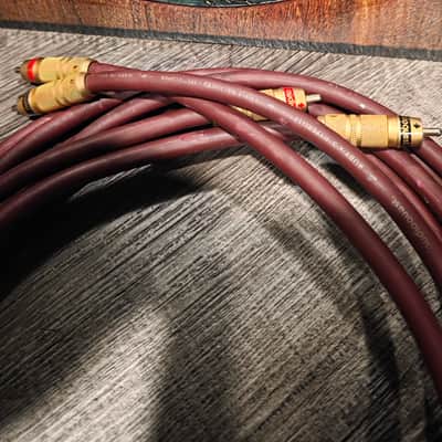 Audioquest Ruby x3 Hyperlitz 2M - Red/Gold image 2