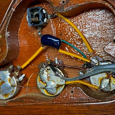 Gibson Thunderbird Bass 1976 - Sunburst - Reissue Limited Edition image 20