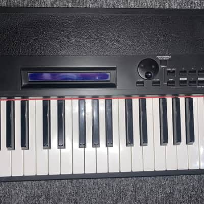 Yamaha CP40 Graded Hammer Stage Piano 2010s - Black image 5