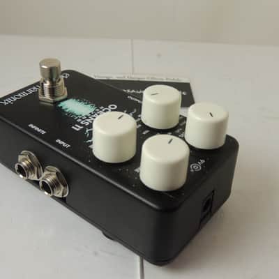 Electro Harmonix Oceans 11 Reverb Effects Pedal EHX Free USA Shipping image 3