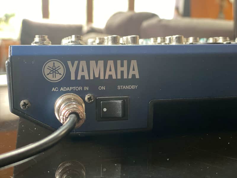 Yamaha MG8/2FX Analog Mixing Console | Reverb