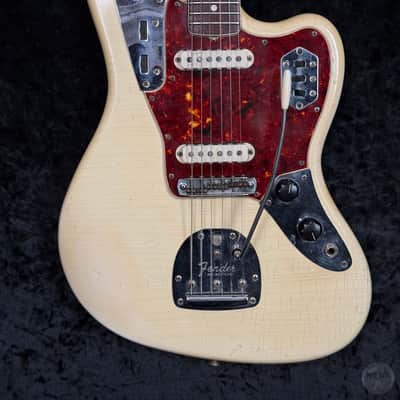 Fender Jaguar 1966 in olympic white finsih with original case image 3
