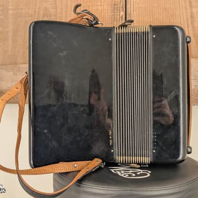 Artisan Royal Accordion, Black, 25/12, Hardshell Case - Used image 8