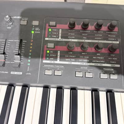 Yamaha MOXF8 Production Synthesizer 2013 - Present - Gray image 5