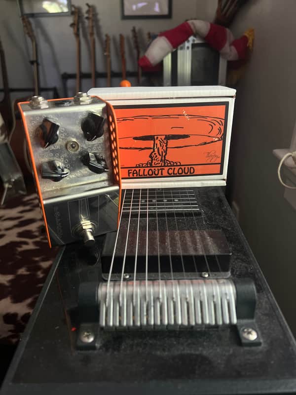 ThorpyFX Fallout Cloud Fuzz 2010s - Silver/Orange/Black image 1