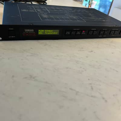 Yamaha TX81Z Rackmount FM Tone Generator 1987 - 1988 - Black