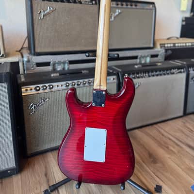 Fender Stratocaster 1994 - Foto Flame Red maple top image 4