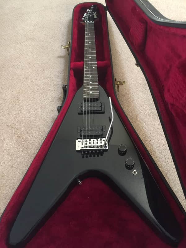 Kramer Focus 4000 1983 Floyd Rose guitar black gloss with case - ESP image 1