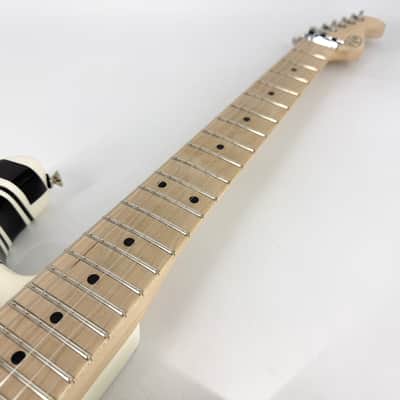 Immagine 2021 EVH Striped Series – Black & White - 6