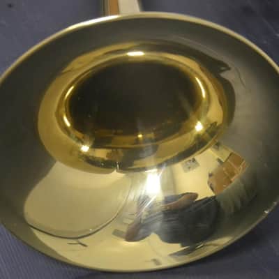Trombón Do pistones Miraphone lacado en perfecto estado image 14