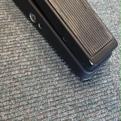 Dunlop GCB95 Cry Baby Standard Wah 1982 - Present - Black image 2