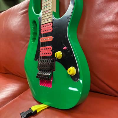 2017 Ibanez JEM777-LG Steve Vai 30th Anniversary Limited Edition with Pink Pickups Loch Ness Green image 5