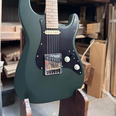 MaNo Guitars (The Iconic) image 8