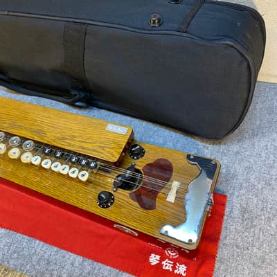 Taisho Goto - Nagoya harp.  Keyed lap steel like Japanese instrument with soft image 10