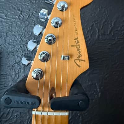 Fender American Ultra II Stratocaster with Maple Fretboard 2024 - Present - Solar Flare image 4