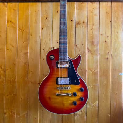 Wolf 2020 WLP 750T Electric Guitar - Cherry Burst w/Hard Case *Rosewood Fingerboard! image 2