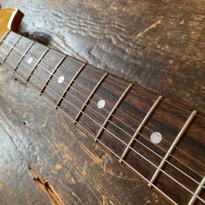 Fender 1969 Reissue Mustang Three Tone Sunburst MIJ Japan 2010 w/ Hardcase image 15