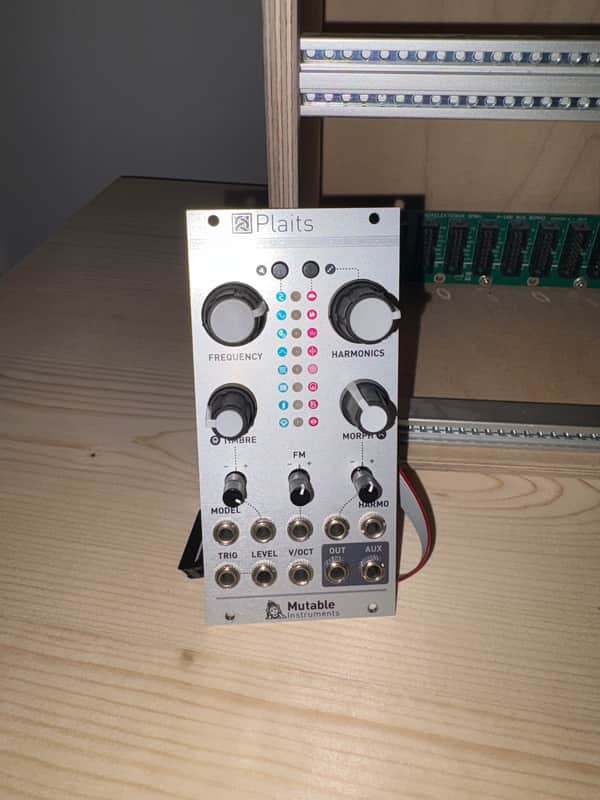 Mutable Instruments Plaits