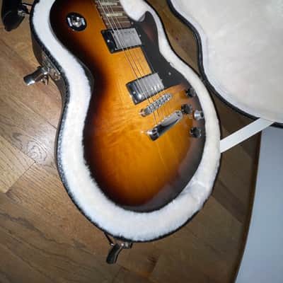 Gibson Les Paul Studio 2008 Fireburst image 3