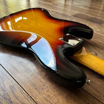 2013 Fender JB62-US ‘62 Reissue Jazz Bass USA Pickups Sunburst MIJ Japan image 14