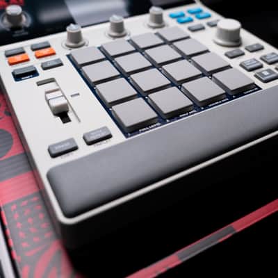 Akai MPC Sample 2025 - present - Gray image 3