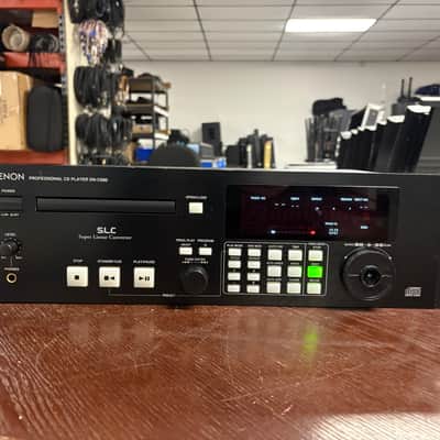 Denon Professional CD Player DN-C680 1997 - Black image 1