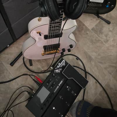 AKG K52 Closed-Back Headphones 2018- Back image 2